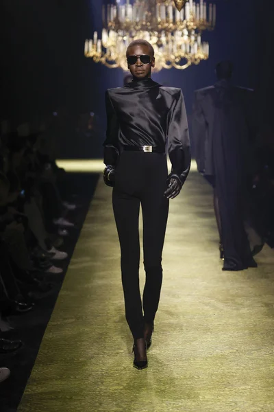 Look 43